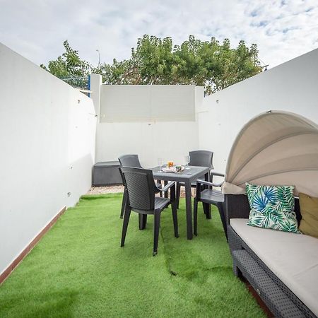 Modern Apartment Next To The Beach, Pets Friendly بينالماذينا المظهر الخارجي الصورة